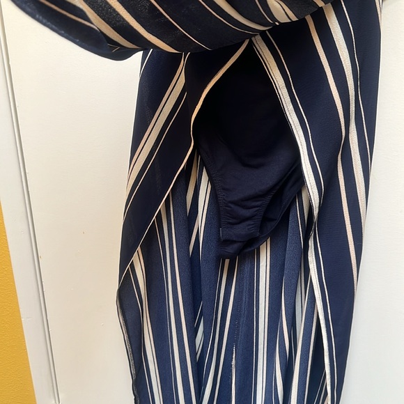 Dress - Picture 5 of 6